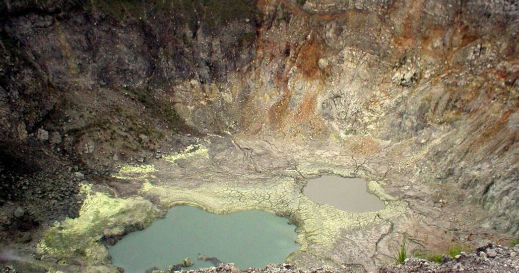 Mahawu-Volcano-Trek-03